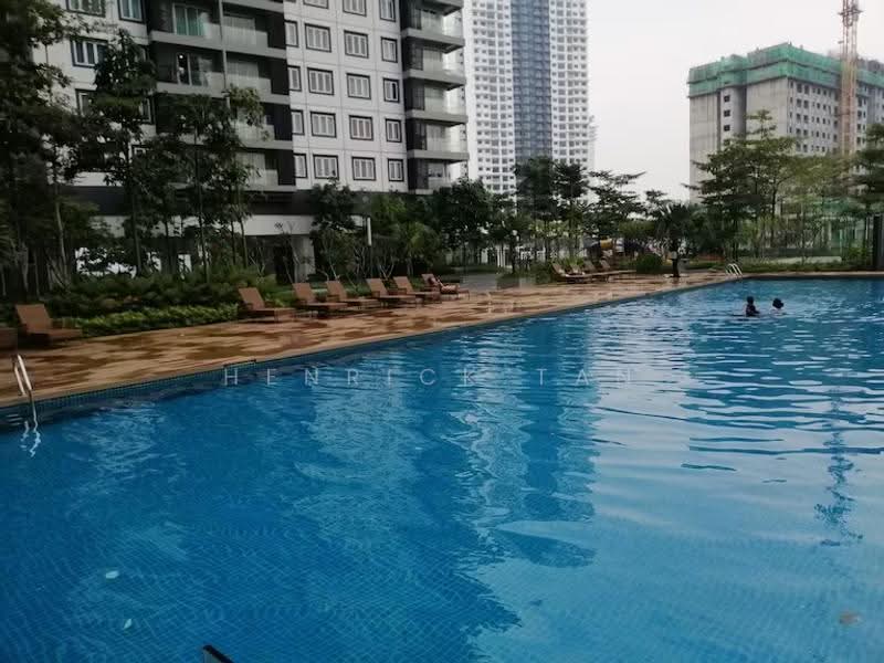 Kediaman Servis untuk Dijual di Sentul Village - Henrick Tan - Pool - PropertyGuru.com.my