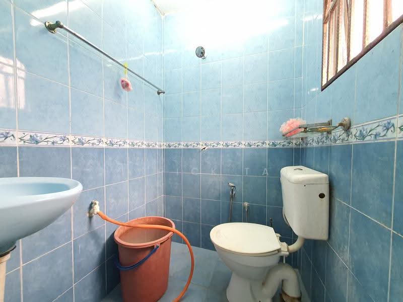 1-storey Terraced House for Sale in Taman Sri Muda (Shah Alam) - Henrick Tan - Bathroom - PropertyGuru.com.my