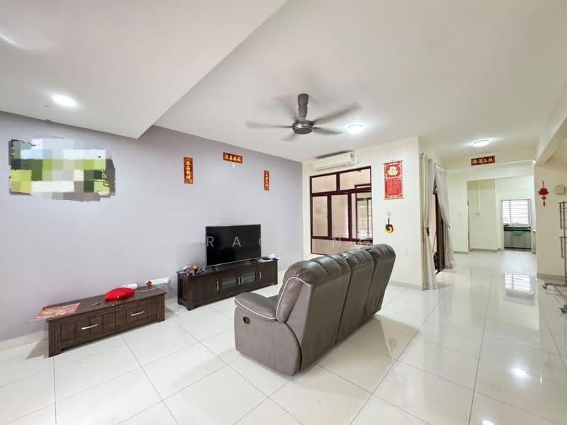 2-storey Terraced House for Sale in Taman Mutiara Rini (Skudai) - Grace Ng - Living Room - PropertyGuru.com.my