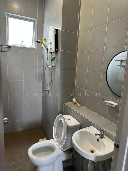 Kondominium untuk Disewa di Residensi Adelia - Chris Choo - Bathroom - PropertyGuru.com.my
