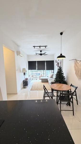Kediaman Servis untuk Disewa di Seasons Garden Residences - Wayne Wong - Living Room - PropertyGuru.com.my