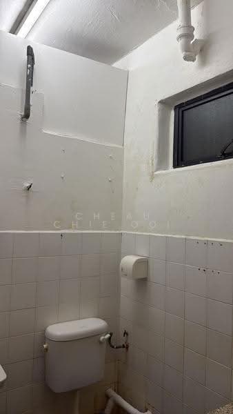 Apartment for Sale at Desa Daya - Cheau Chie Ooi - Bathroom - PropertyGuru.com.my