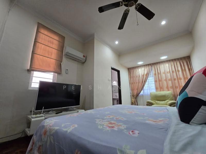 Rumah Teres 2-Tingkat untuk Dijual di Taman Johor Jaya (Johor Bahru) - PEISHAN . - PropertyGuru.com.my
