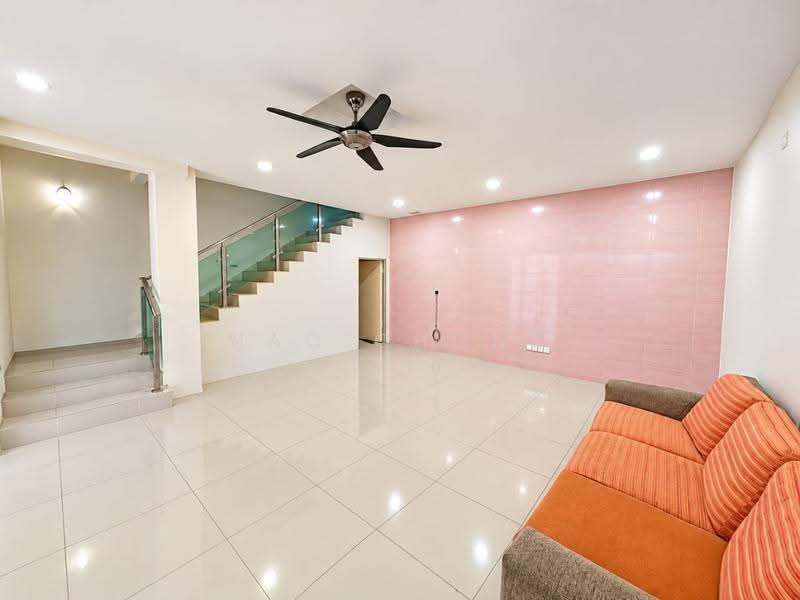 3-storey Terraced House for Sale in Kajang (Selangor) - Mac Chong - Living Room - PropertyGuru.com.my