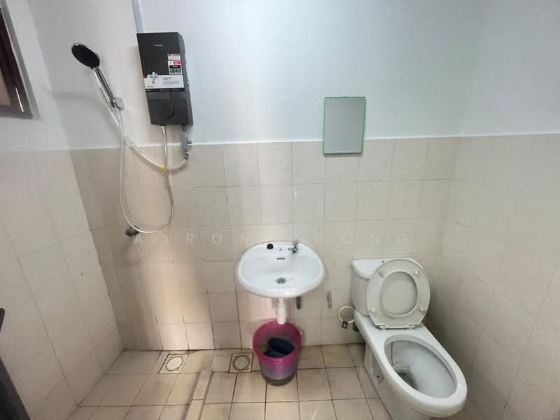 Condominium for Rent at Palm Spring @ Damansara - Aaron Chong - Bathroom - PropertyGuru.com.my