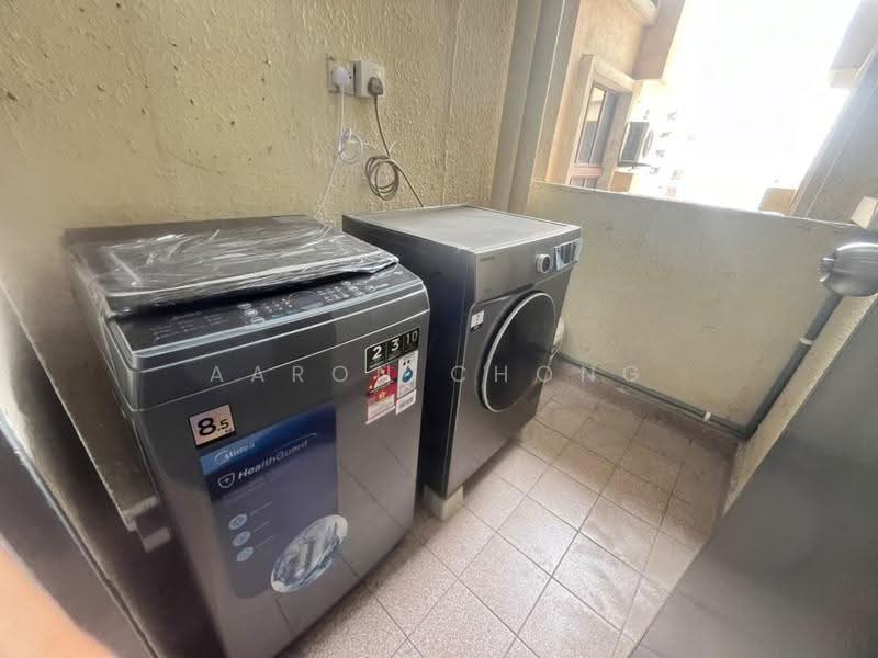 Condominium for Rent at Palm Spring @ Damansara - Aaron Chong - Balcony - PropertyGuru.com.my