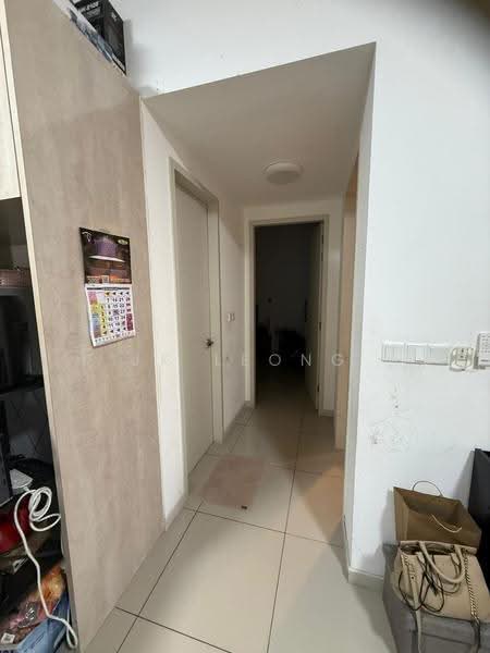 Kediaman Servis untuk Dijual di Savio @ Riana Dutamas - JK Leong - Corridor - PropertyGuru.com.my