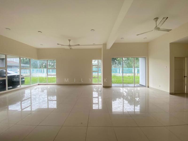 Semi-Detached House for Rent in Bukit Bandaraya (Shah Alam) - Emily Kho - Living Room - PropertyGuru.com.my