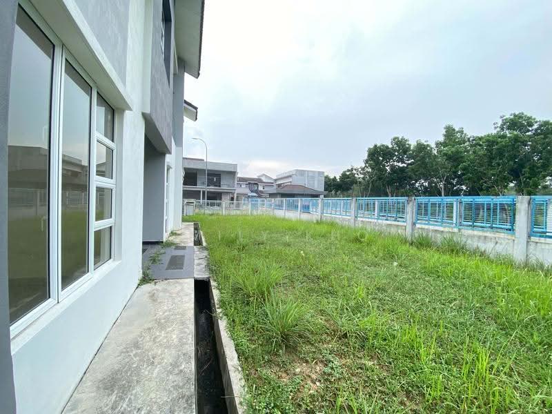 Semi-Detached House for Rent in Bukit Bandaraya (Shah Alam) - Emily Kho - Exterior - PropertyGuru.com.my