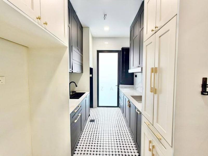 Rumah Teres 2-Tingkat untuk Dijual di Setia Safiro (Cyberjaya) - Izzat Zamros - Kitchen - PropertyGuru.com.my