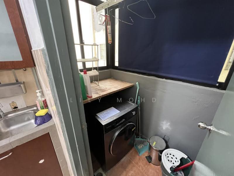 Flat for Rent at Taman Seri Setanggi - Lily Mohd - Balcony - PropertyGuru.com.my