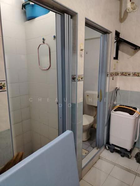 Apartment for Rent at Krystal Heights - Cheau Chie Ooi - Bathroom - PropertyGuru.com.my