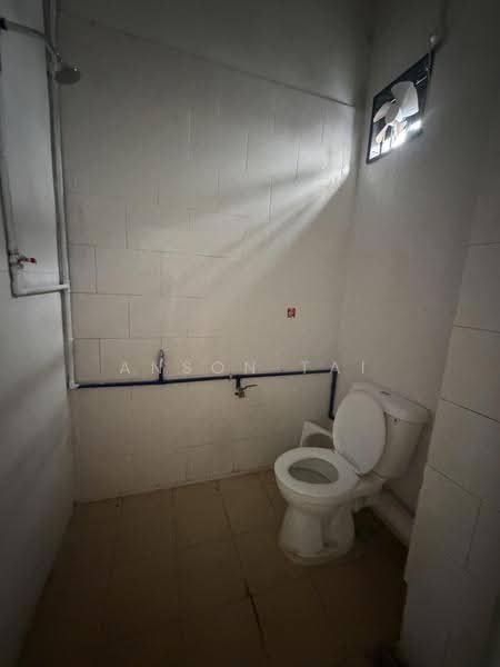 Shop for Rent in Medan Kampung Relau (Bayan Lepas) - Anson Tai - Bathroom - PropertyGuru.com.my