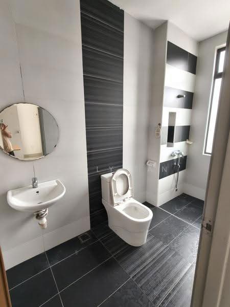 Rumah Kluster untuk Dijual di Taman Nusa Bestari (Iskandar Puteri (Nusajaya)) - Sally Tan - Bathroom - PropertyGuru.com.my