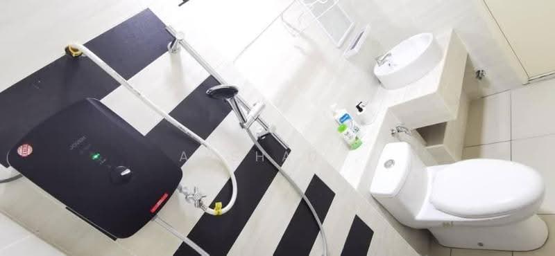 Service Residence for Rent at D'Summit Residences - Arshad . - Bathroom - PropertyGuru.com.my