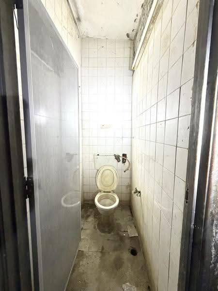 Factory for Rent in Bandar Bukit Raja (Klang) - Peggy Lim - Bathroom - PropertyGuru.com.my