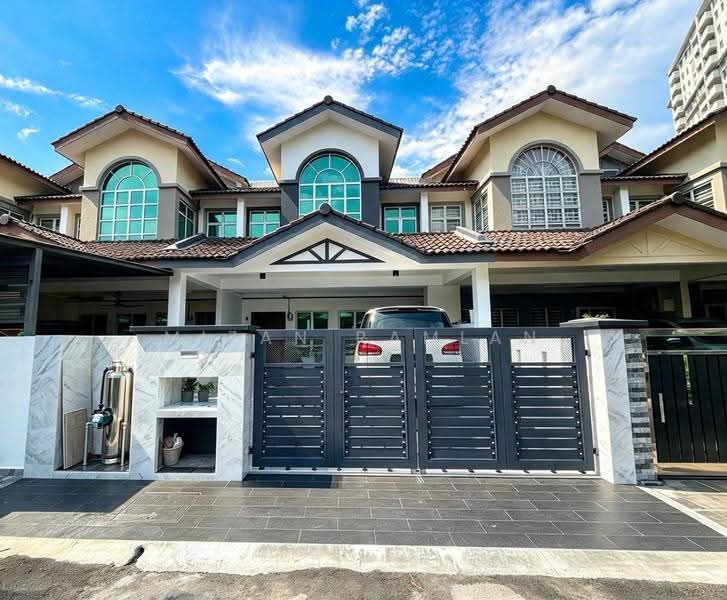 2-storey Terraced House for Sale in Sepang (Selangor) - Mizan Ramlan - Exterior - PropertyGuru.com.my