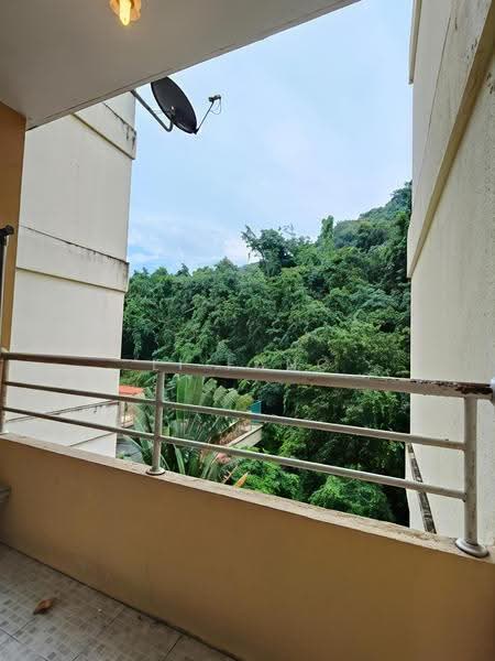 Kondominium untuk Dijual di Greenlane Park - Li Fang - Balcony - PropertyGuru.com.my