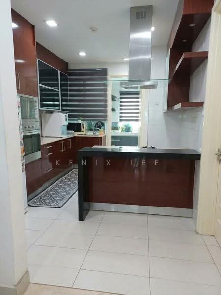 2.5-storey Terraced House for Sale in Putra Heights (Subang Jaya) - Kenix Lee - Kitchen - PropertyGuru.com.my