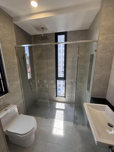 Kediaman Servis untuk Disewa di The Sentral Suites - Ernest Leong - Bathroom - PropertyGuru.com.my
