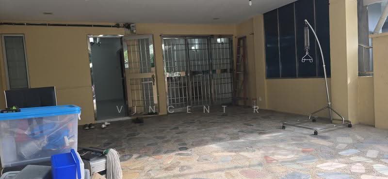 2-storey Terraced House for Sale in Bandar Kinrara Seksyen 5 (Bandar Kinrara) - Vincent R - Exterior - PropertyGuru.com.my