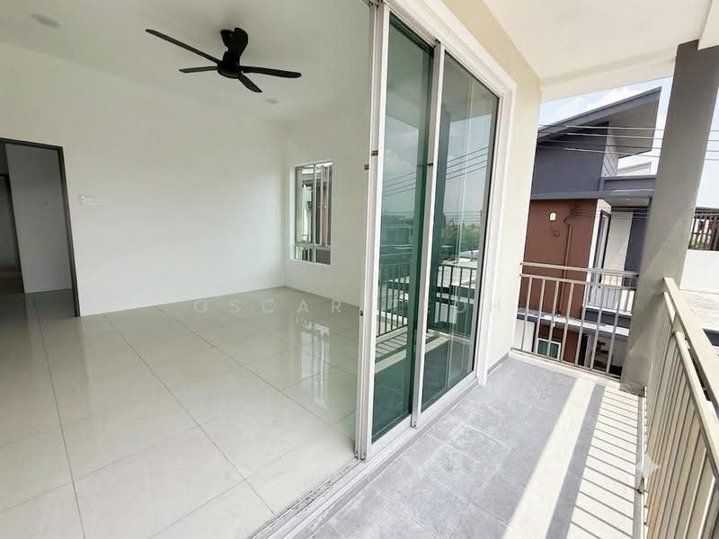 Rumah Berkembar untuk Dijual di Panorama Lapangan Saujana (Green Park) (Ipoh) - Oscar Teoh - Balcony - PropertyGuru.com.my