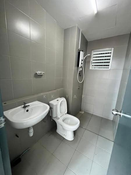 Pangsapuri untuk Disewa di Selangorku Pr1ma Lakefront Homes - KK Yap - Bathroom - PropertyGuru.com.my