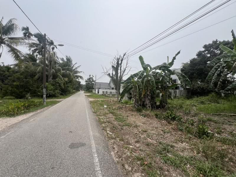 Tanah Kediaman untuk Dijual di Parit Semerah (Pontian) - Arshad . - PropertyGuru.com.my