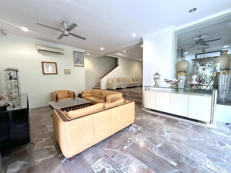 Rumah Berkembar untuk Dijual di Sri Hartamas (Kuala Lumpur) - Kew . - Living Room - PropertyGuru.com.my