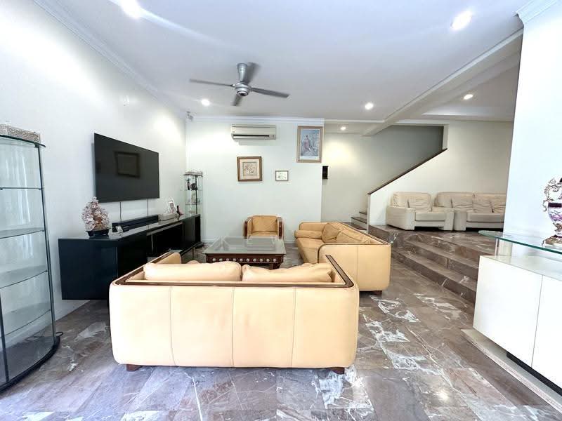 Rumah Berkembar untuk Dijual di Sri Hartamas (Kuala Lumpur) - Kew . - Living Room - PropertyGuru.com.my