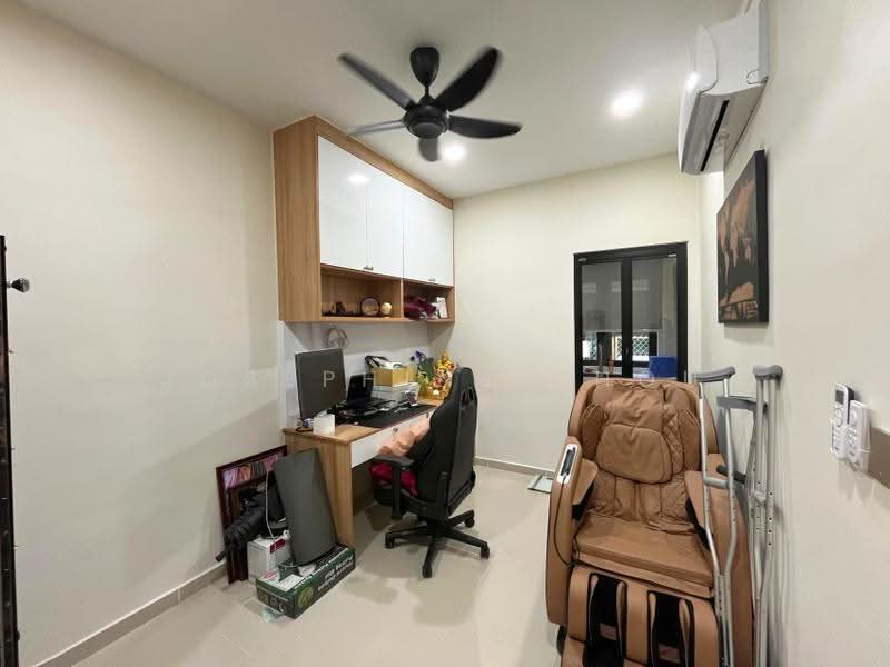 Rumah Teres 1-Tingkat untuk Dijual di Shah Alam (Selangor) - Josephine Chou - Study - PropertyGuru.com.my