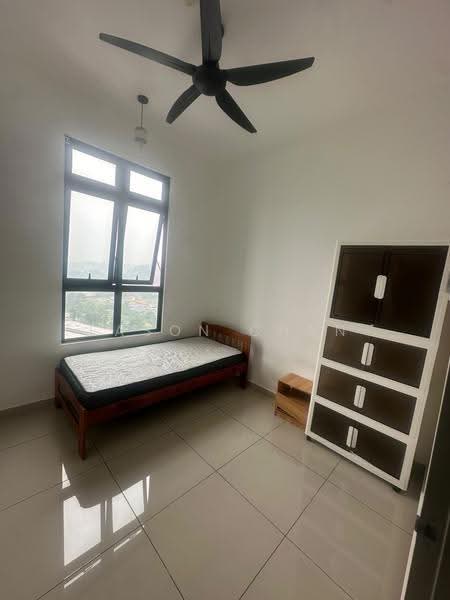 Kediaman Servis untuk Disewa di B11 Parkland Residence - Eason Chan - Bedroom - PropertyGuru.com.my