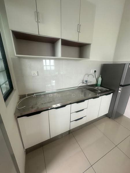 Kediaman Servis untuk Disewa di B11 Parkland Residence - Eason Chan - Kitchen - PropertyGuru.com.my