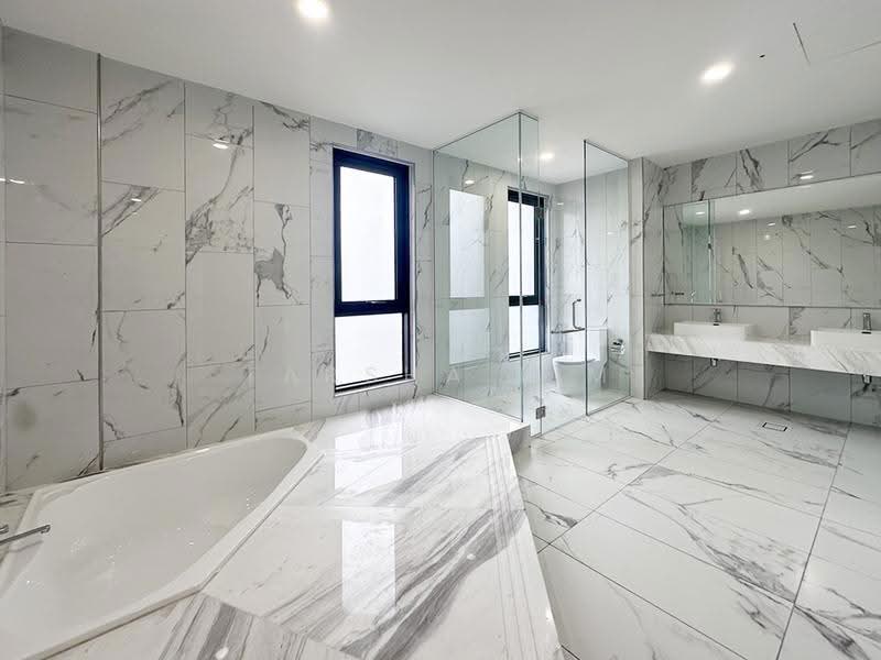 Bungalow House for Sale in Bukit Tunku (Kenny Hills) (Kuala Lumpur) - Tarsha Lim - Bathroom - PropertyGuru.com.my