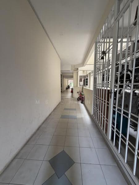 Kondominium untuk Dijual di Desa Gemilang - Ms Chang - Corridor - PropertyGuru.com.my