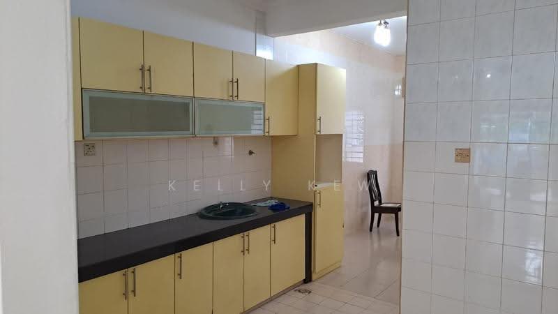 Rumah Teres 2.5-Tingkat untuk Disewa di Bandar Putra Permai (Seri Kembangan) - Kelly Kew - Kitchen - PropertyGuru.com.my