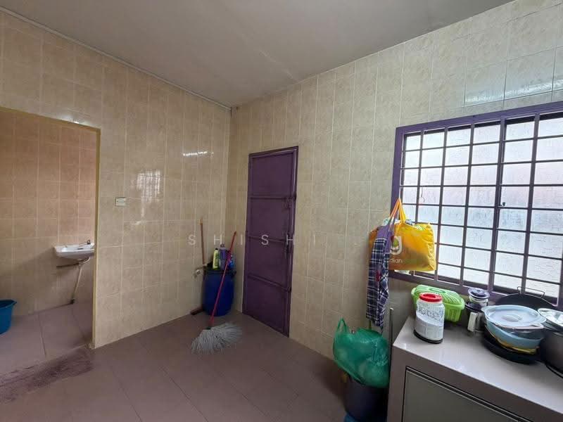 Rumah Teres 2-Tingkat untuk Dijual di Sri Putri (Kulai) - Shishi . - Kitchen - PropertyGuru.com.my