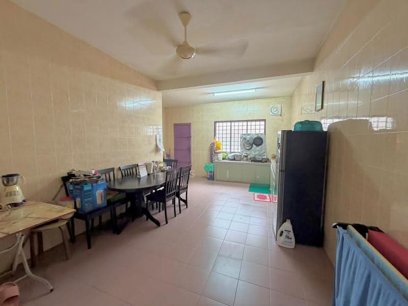 Rumah Teres 2-Tingkat untuk Dijual di Sri Putri (Kulai) - Shishi . - Kitchen - PropertyGuru.com.my
