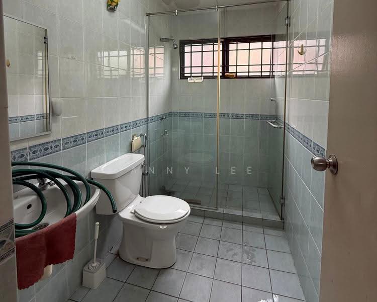 Semi-Detached House for Sale in Bandar Kinrara (Selangor) - Danny Lee - Bathroom - PropertyGuru.com.my