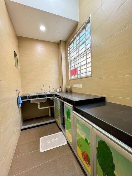 Rumah Teres 1.5-Tingkat untuk Dijual di Bandar Putra Kulai (Kulai) - Marcus Tey - Kitchen - PropertyGuru.com.my