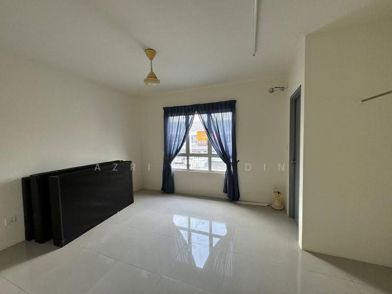 Rumah Teres 2-Tingkat untuk Disewa di Kuala Selangor (Selangor) - Azri Zabidin - Living Room - PropertyGuru.com.my
