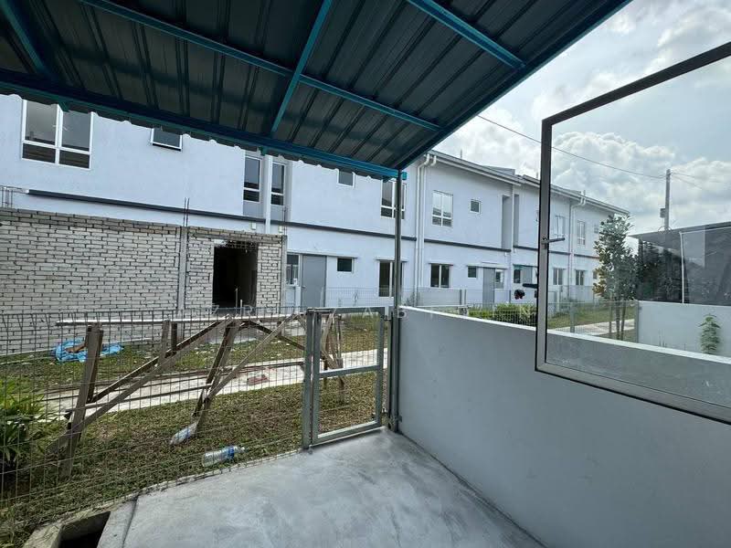 Rumah Teres 2-Tingkat untuk Disewa di Kuala Selangor (Selangor) - Azri Zabidin - PropertyGuru.com.my