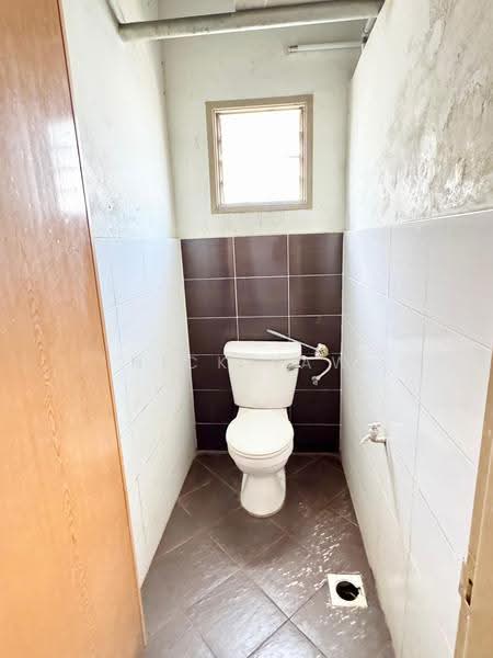 Shop / Office for Sale in Krubong (Melaka) - Nick Yaw - Bathroom - PropertyGuru.com.my
