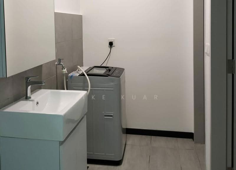 Kediaman Servis untuk Disewa di Sensasi @ Utropolis - Mike Kuar - Bathroom - PropertyGuru.com.my