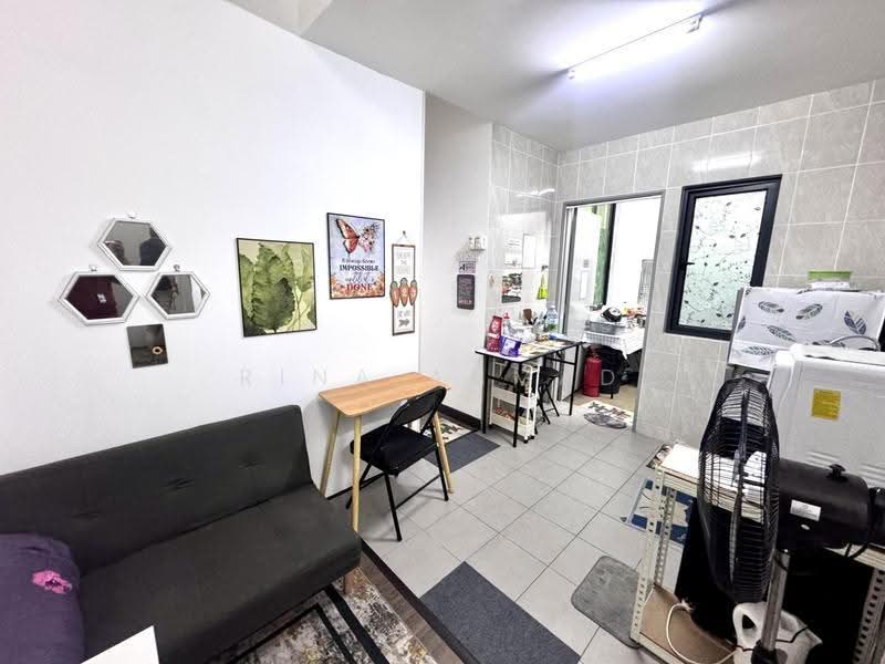 Kondominium untuk Dijual di Vista Bangi - Rina Ahmad - Living Room - PropertyGuru.com.my