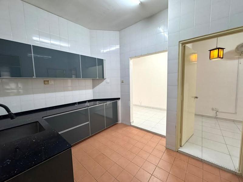 Terraced House for Sale in Taman JP Perdana (Johor Bahru) - Jaffrey . - Kitchen - PropertyGuru.com.my