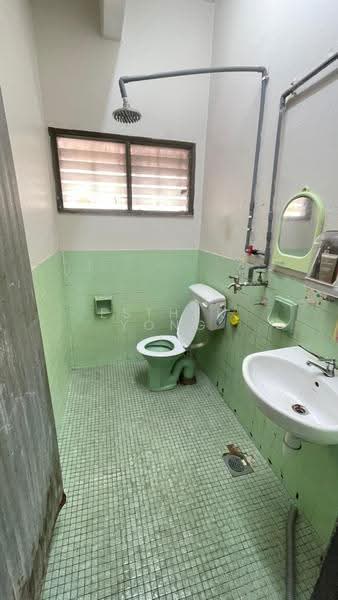 2-storey Terraced House for Sale in Taman Sri Cheras (Cheras) - Esther Yong - Bathroom - PropertyGuru.com.my