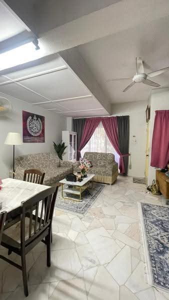 2-storey Terraced House for Sale in Taman Sri Cheras (Cheras) - Esther Yong - Living Room - PropertyGuru.com.my
