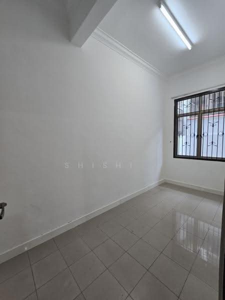 Semi-Detached House for Sale in Taman Impian Emas (Skudai) - Shishi . - PropertyGuru.com.my
