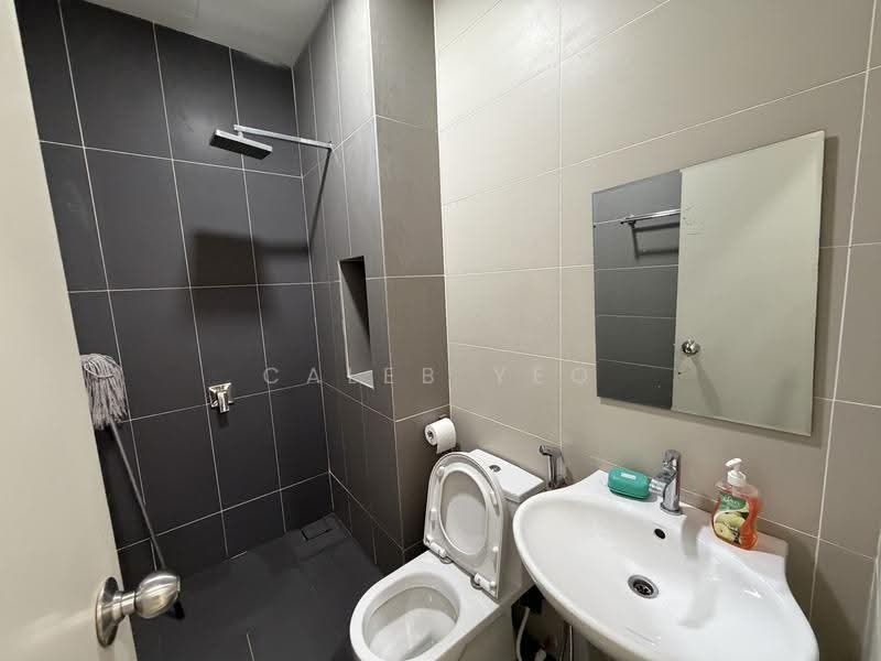 Rumah Teres 2-Tingkat untuk Dijual di Bandar Seri Alam (Masai) - Caleb Yeo - PropertyGuru.com.my
